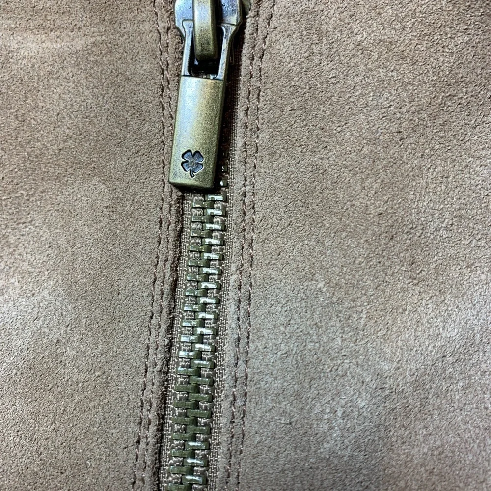 Lucky Brand inside zip